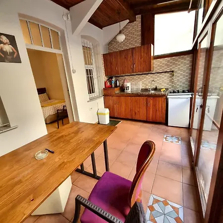 Pin Exclusive 1 Bd Harbiye Gardn Istanbul